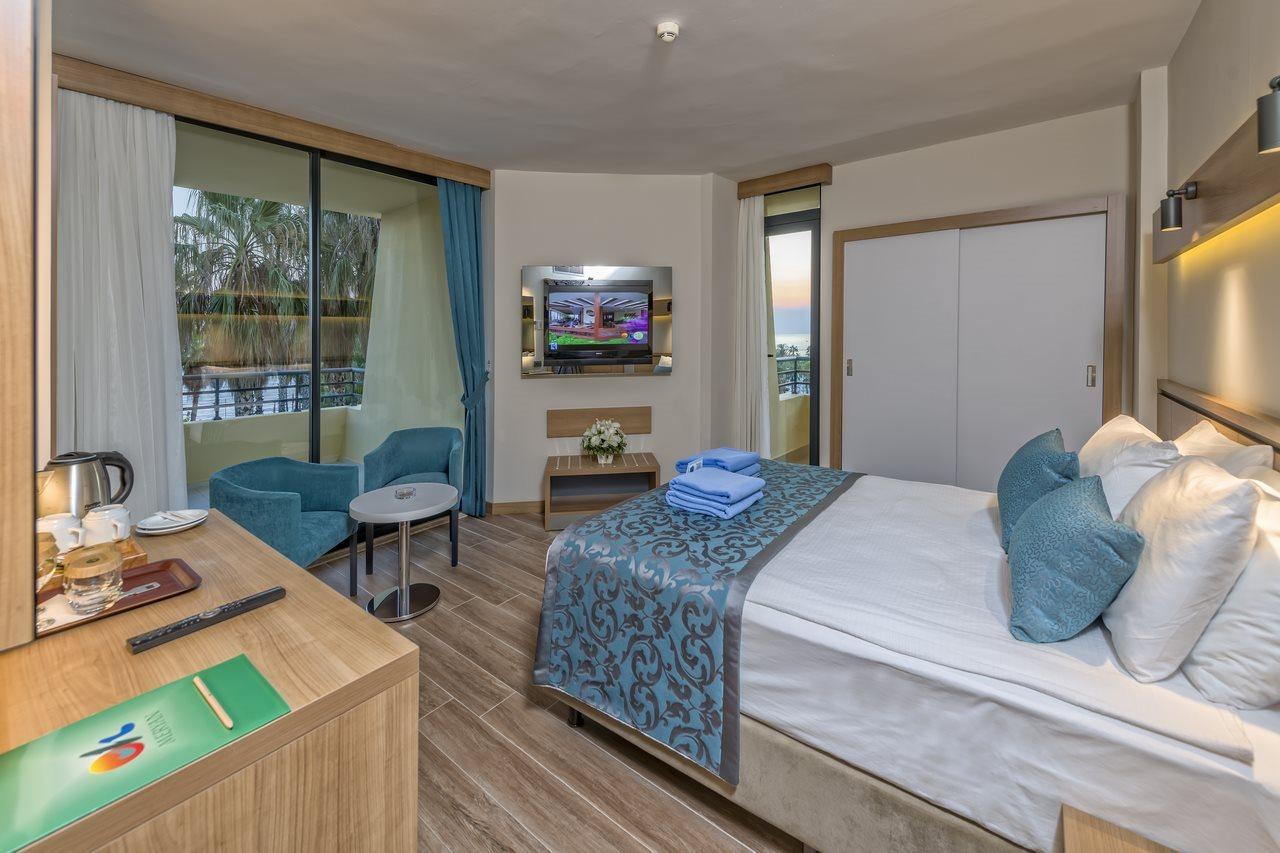 Meryan Hotel Okurcalar Exterior photo